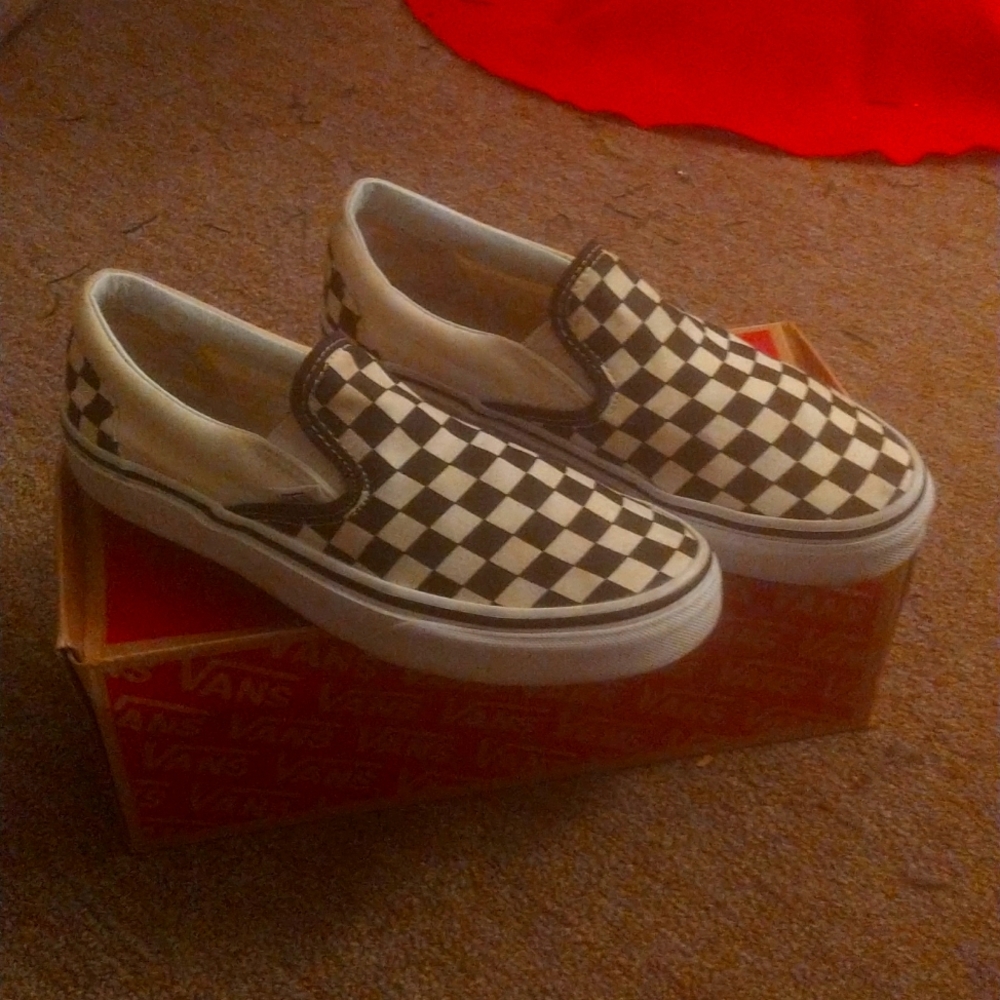 black and white checkered classic slip -on Vans